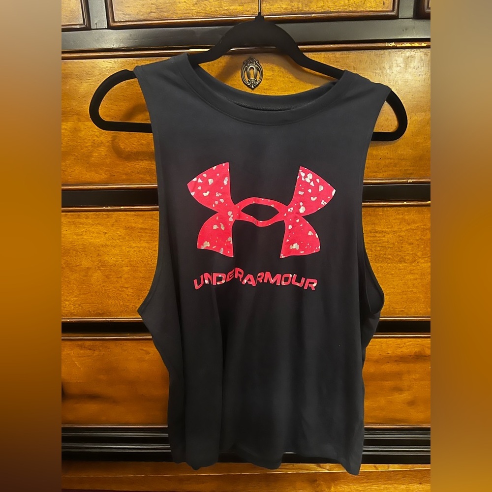 WOMENS UNDER ARMOUR MUSCLE T SHIRT SIZE XL EUC